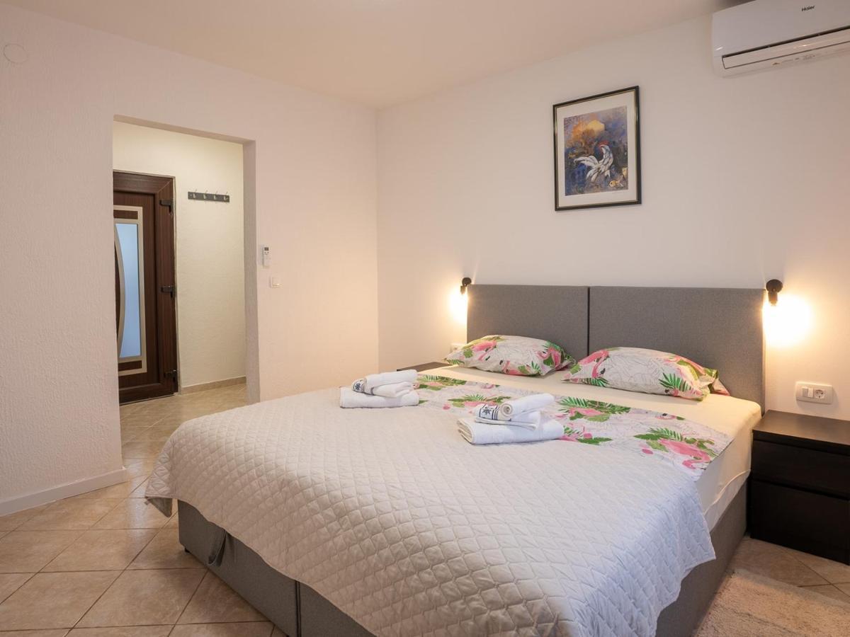 Restaurant & Rooms Nino Porat  Bagian luar foto