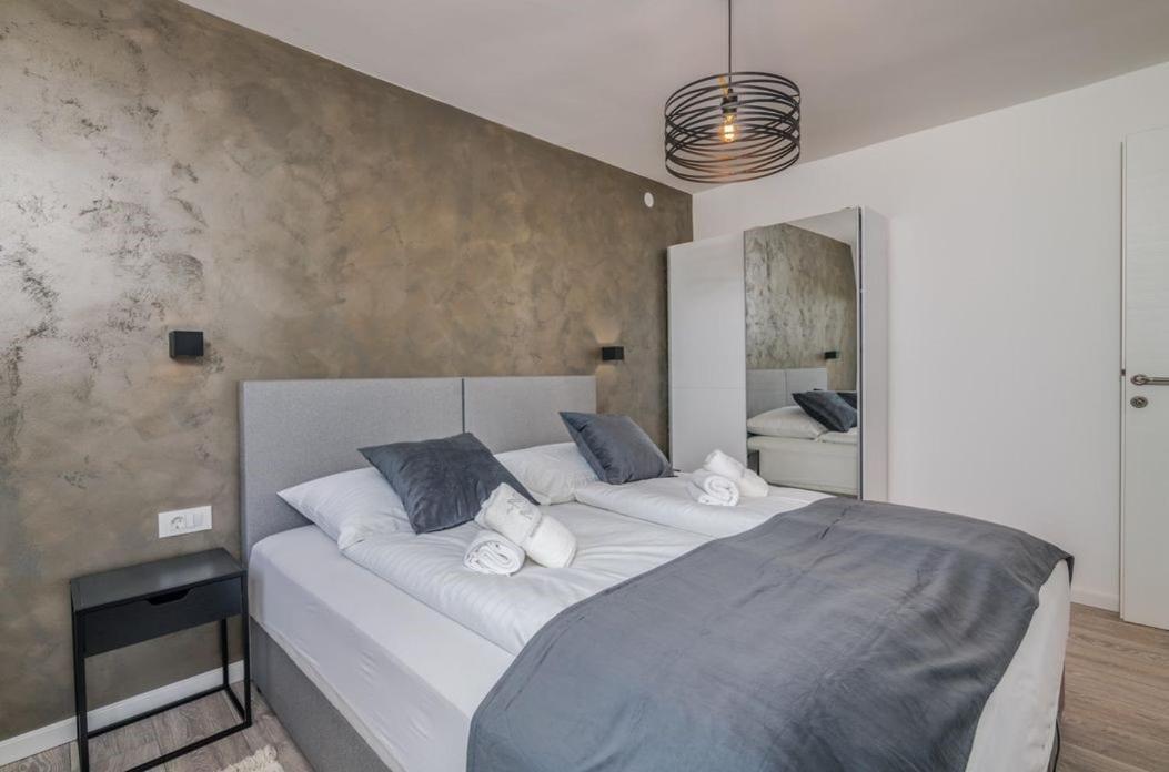 Restaurant & Rooms Nino Porat  Bagian luar foto